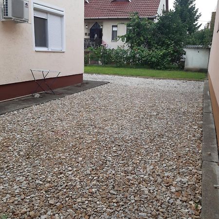Sasfeszek Apartment Hajduszoboszlo Exterior photo
